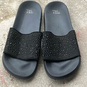 Time and Tru Slip-On Black Sandals Size 9-10 Neutral Spring Summer Bling Sparkle